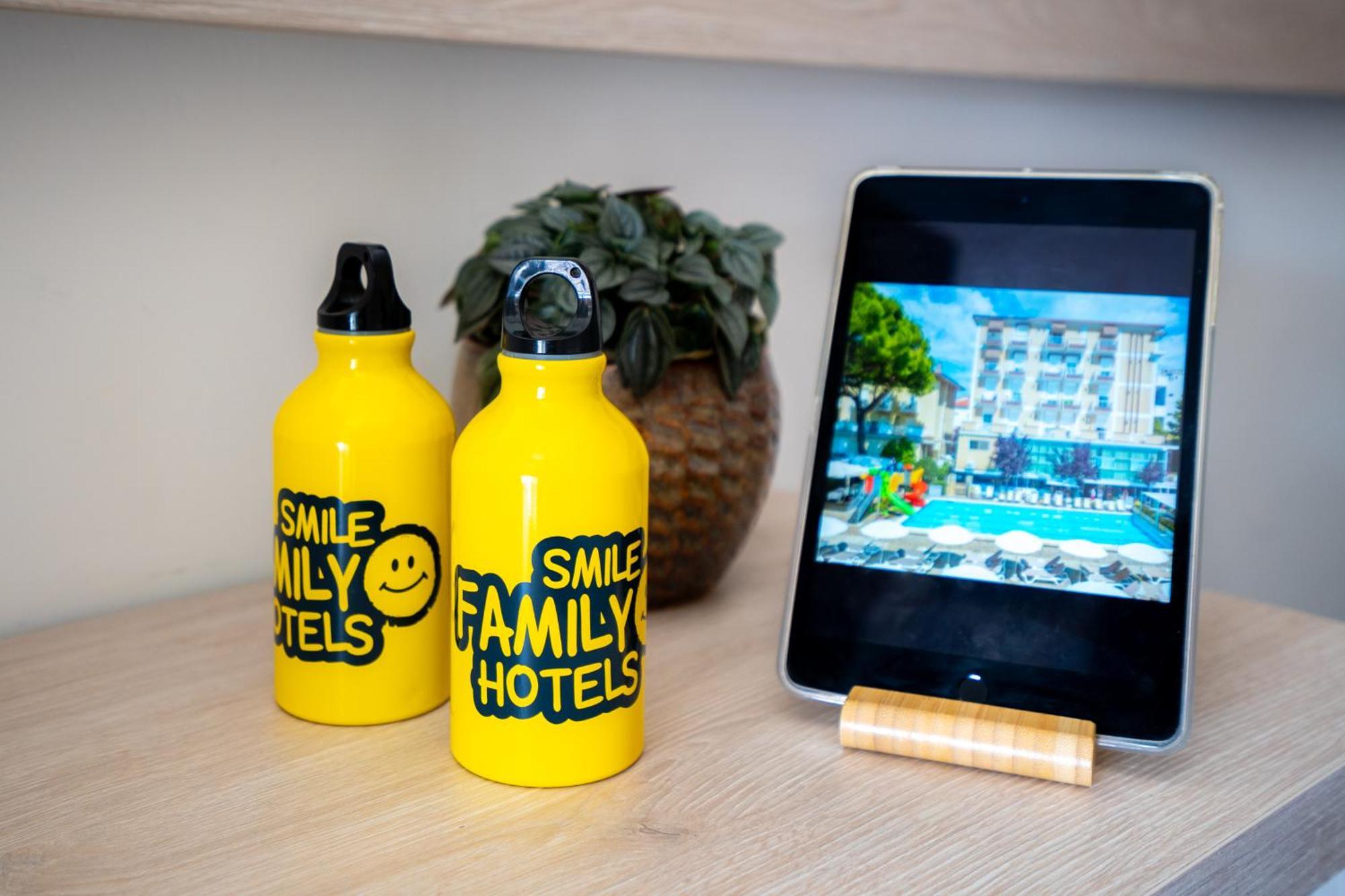 Lotus Hotel All Inclusive & Spiaggia Rimini Luaran gambar