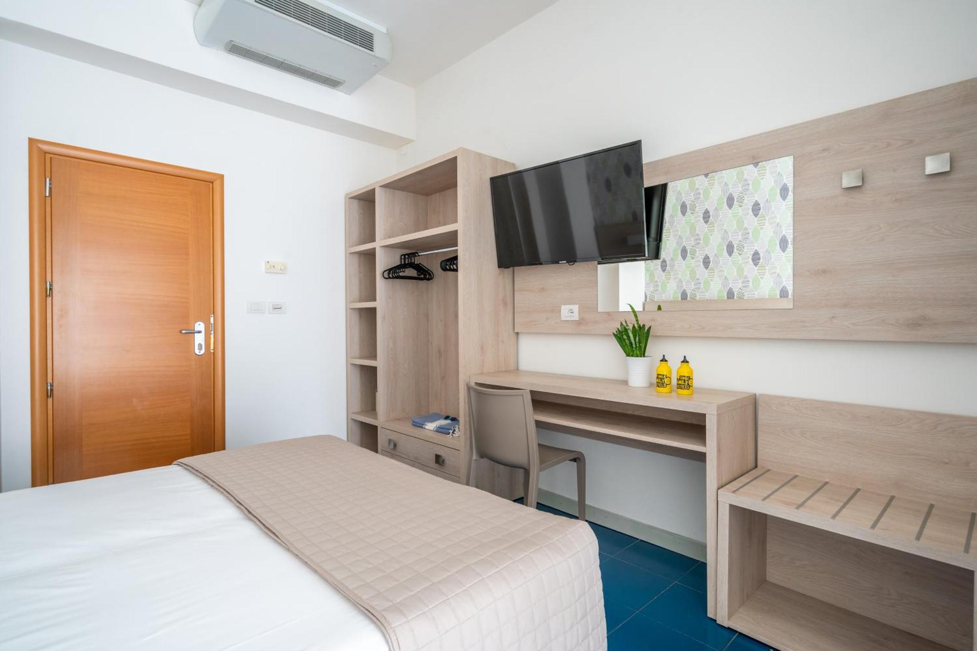 Lotus Hotel All Inclusive & Spiaggia Rimini Luaran gambar