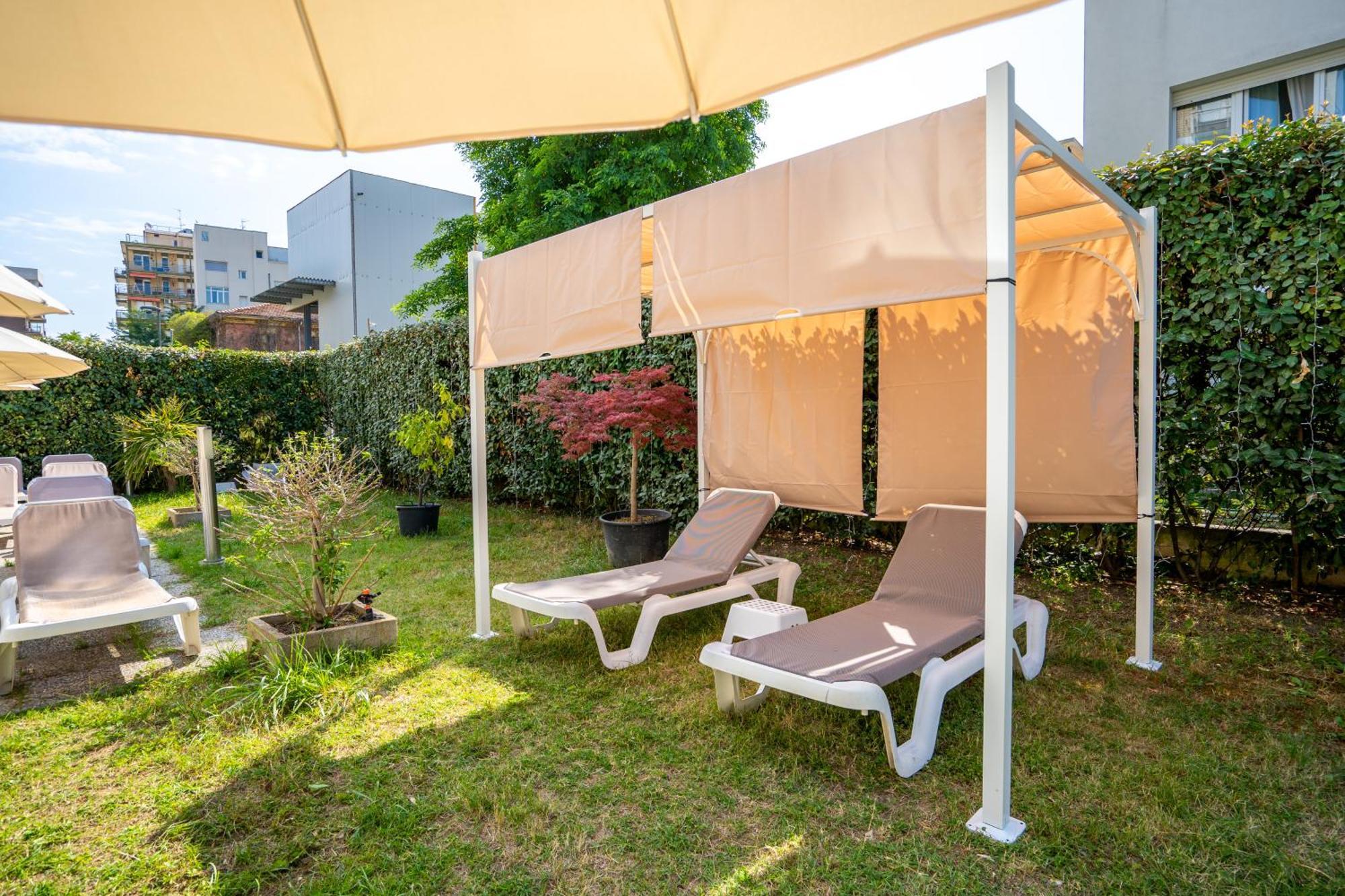 Lotus Hotel All Inclusive & Spiaggia Rimini Luaran gambar
