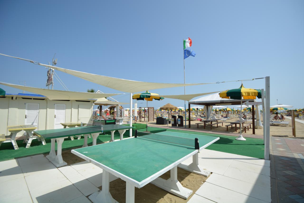 Lotus Hotel All Inclusive & Spiaggia Rimini Luaran gambar
